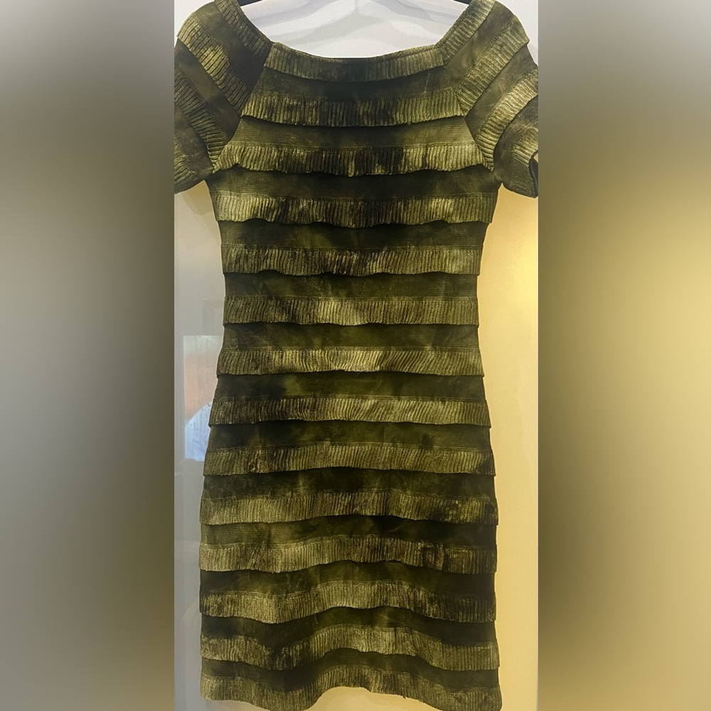 Michael Tyler Textured Striped Green and Black Dress Size M